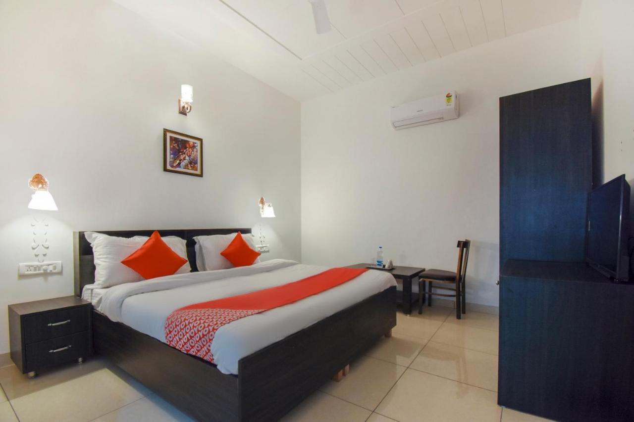 Готель Oyo 75460 Sky High Residency Лудхіяна Екстер'єр фото