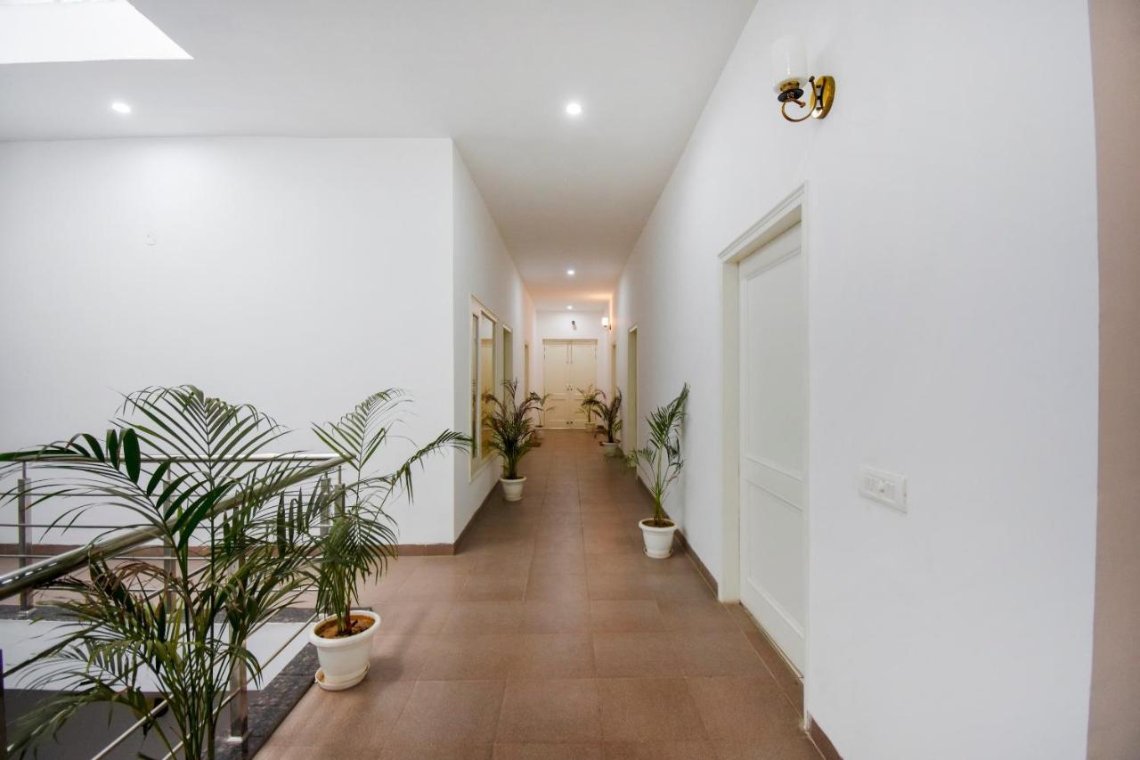 Готель Oyo 75460 Sky High Residency Лудхіяна Екстер'єр фото