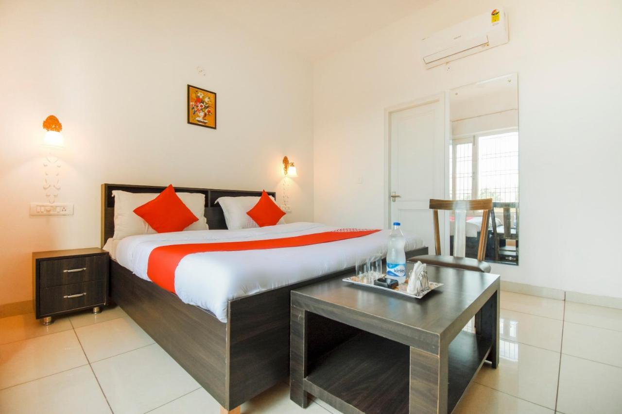 Готель Oyo 75460 Sky High Residency Лудхіяна Екстер'єр фото