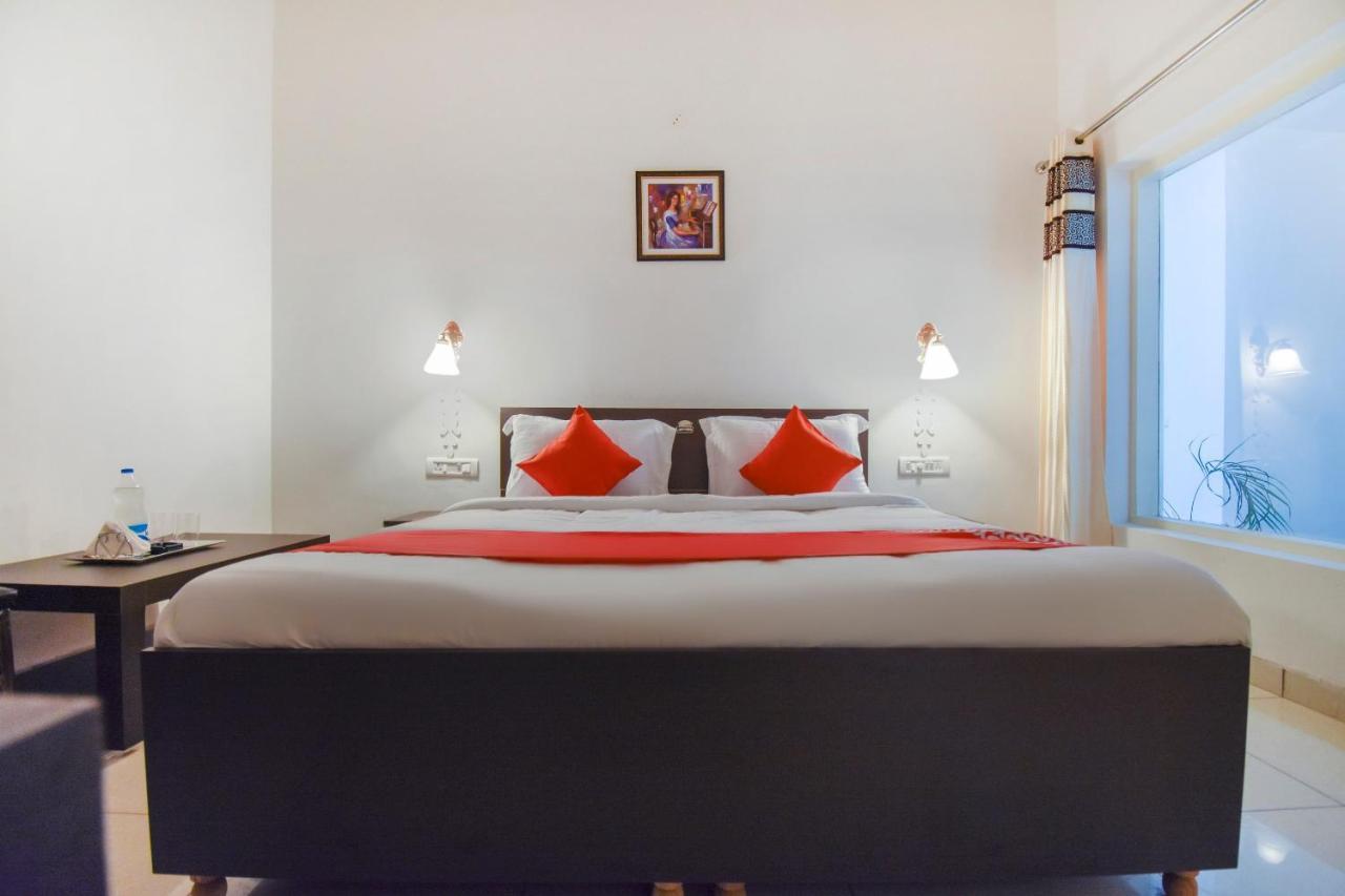 Готель Oyo 75460 Sky High Residency Лудхіяна Екстер'єр фото